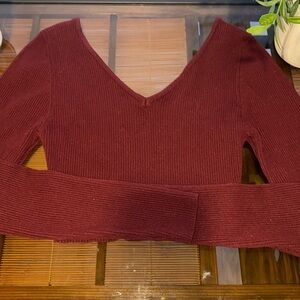 Burgundy V neck Long Sleeve Crop Top Style For Any Ocassion